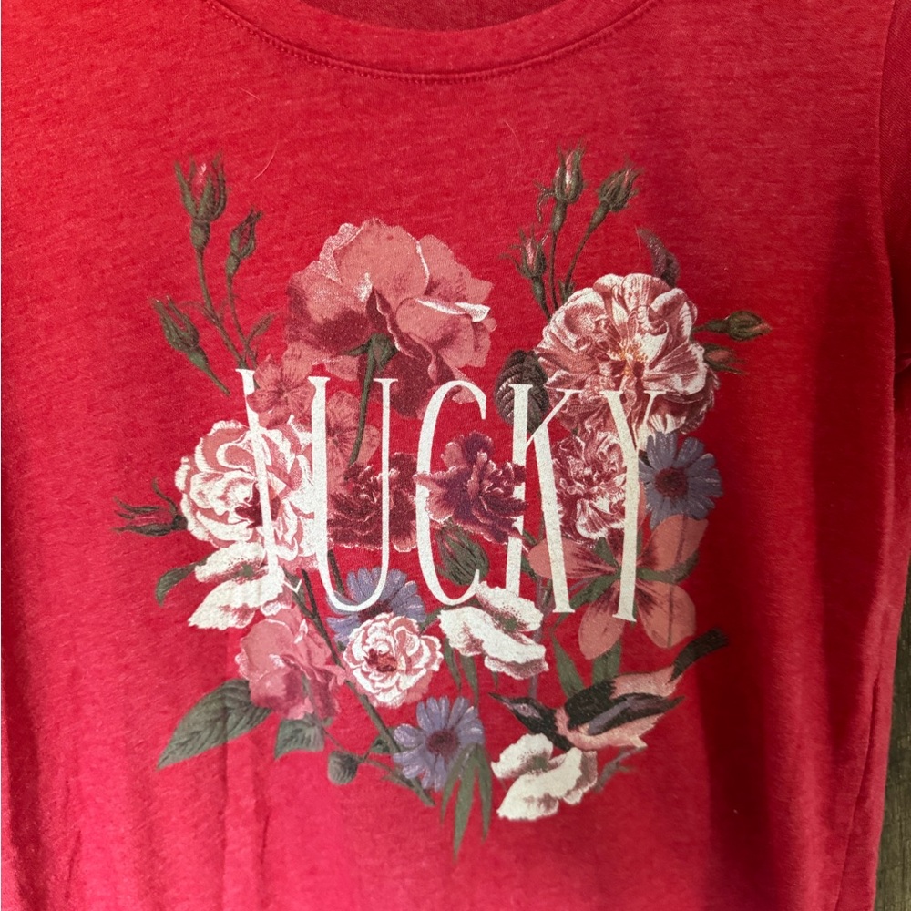 Lucky Brand Red Floral Women's Tee Shirt Top - Picture 2 of 4